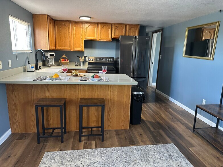 Building Photo - 1949 Daggs Loop