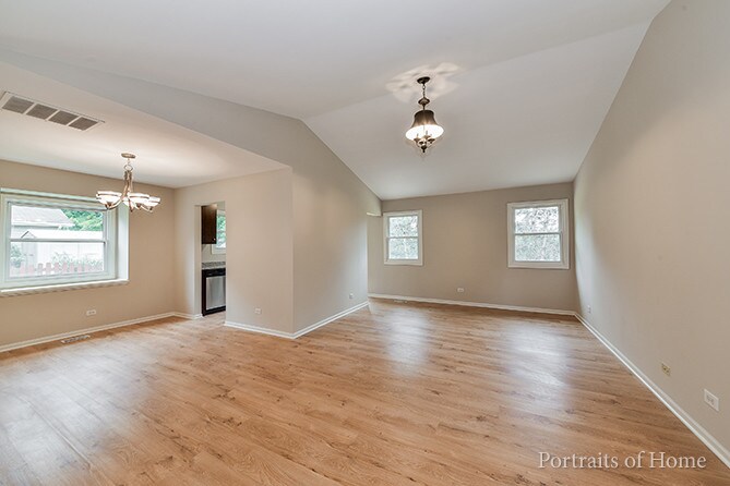 Building Photo - 2965 Middlebury Ct W