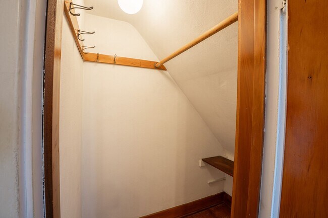 Building Photo - 2572 N 66th St