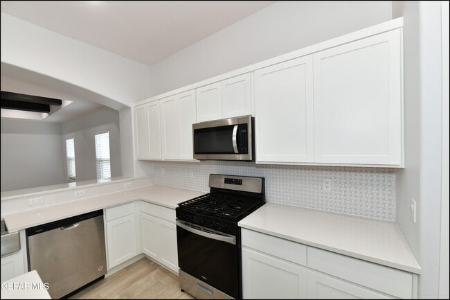 Building Photo - 142 Ruth Trl