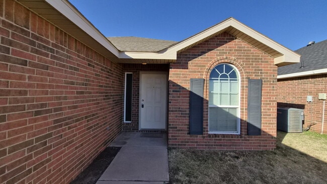 Building Photo - 6546 94th St