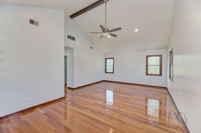 Building Photo - 1400 N 22nd Ave