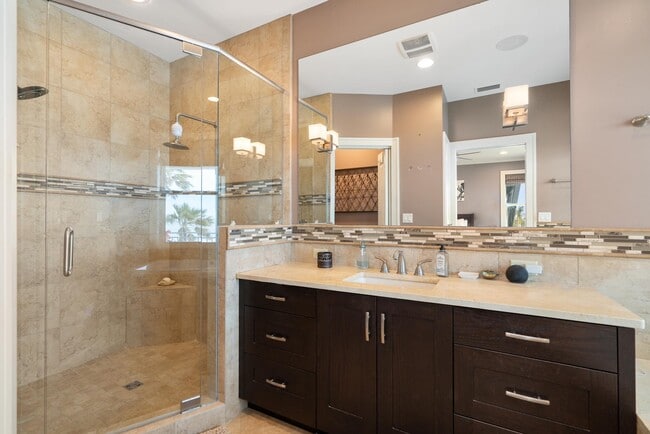 Building Photo - 1205 Gulf Way