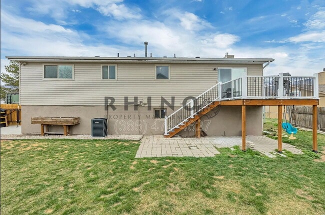 Building Photo - 9218 Laura Anne Wy.