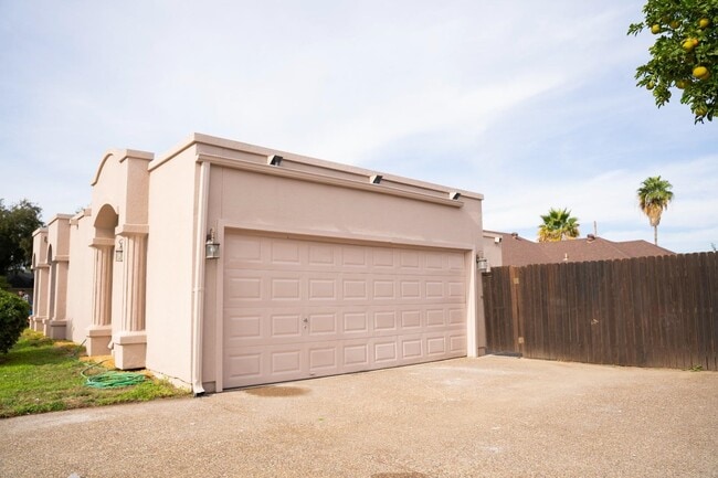 Building Photo - 8801 Justice Dr