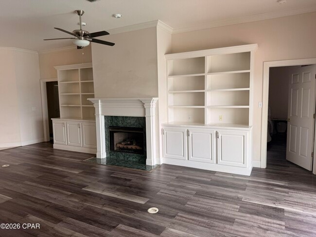 Building Photo - 2516 Country Club Dr