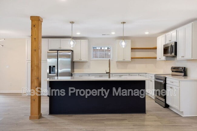 Building Photo - 4204 Brush Hill Rd