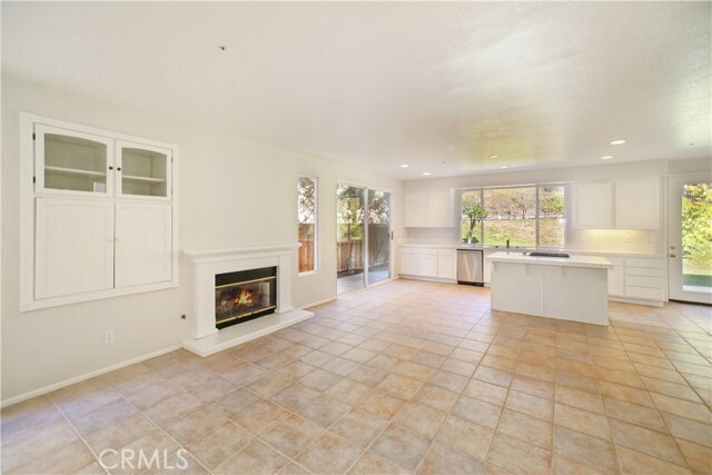 Building Photo - 920 Rio Lindo