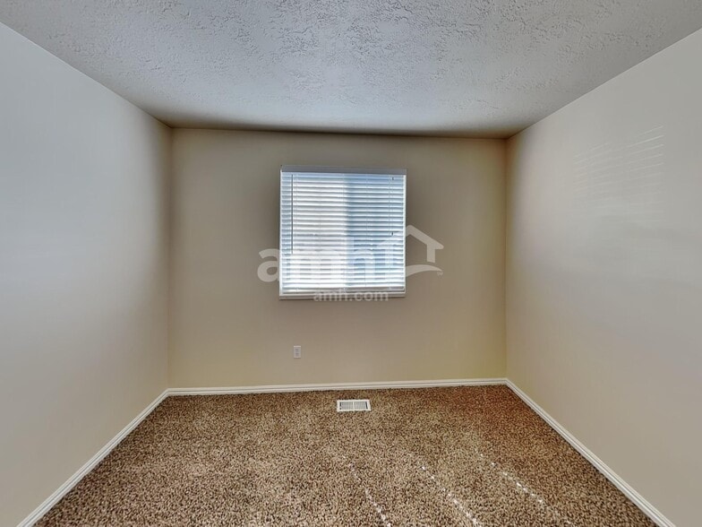 Building Photo - 15121 S Moab Way