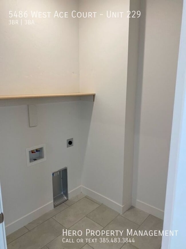 Building Photo - 5486 Ace Ct