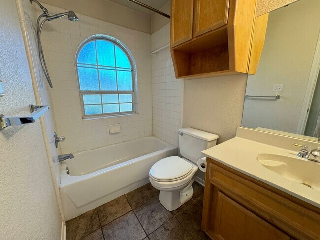 Building Photo - 4204 Boots Dr