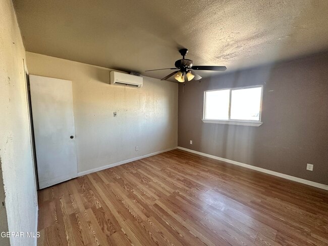 Building Photo - 7224 Dale Rd