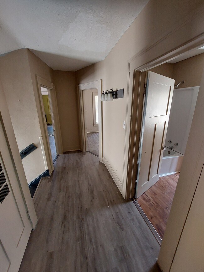 hallway - 1242 S 5th St