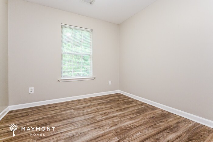 Building Photo - 3013 Bonnes Dr