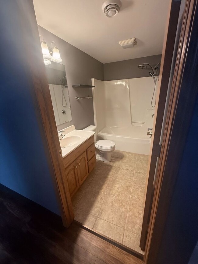 Building Photo - Remodeled 3BR 3BA Duplex in Black Earth – $2,950 Month-to-Month