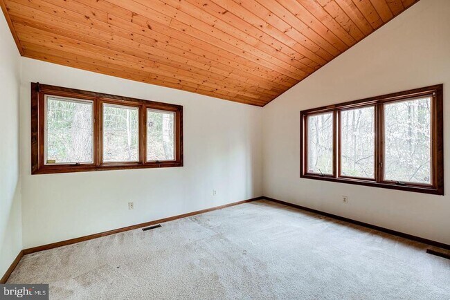 Building Photo - 1328 Potomac School Rd