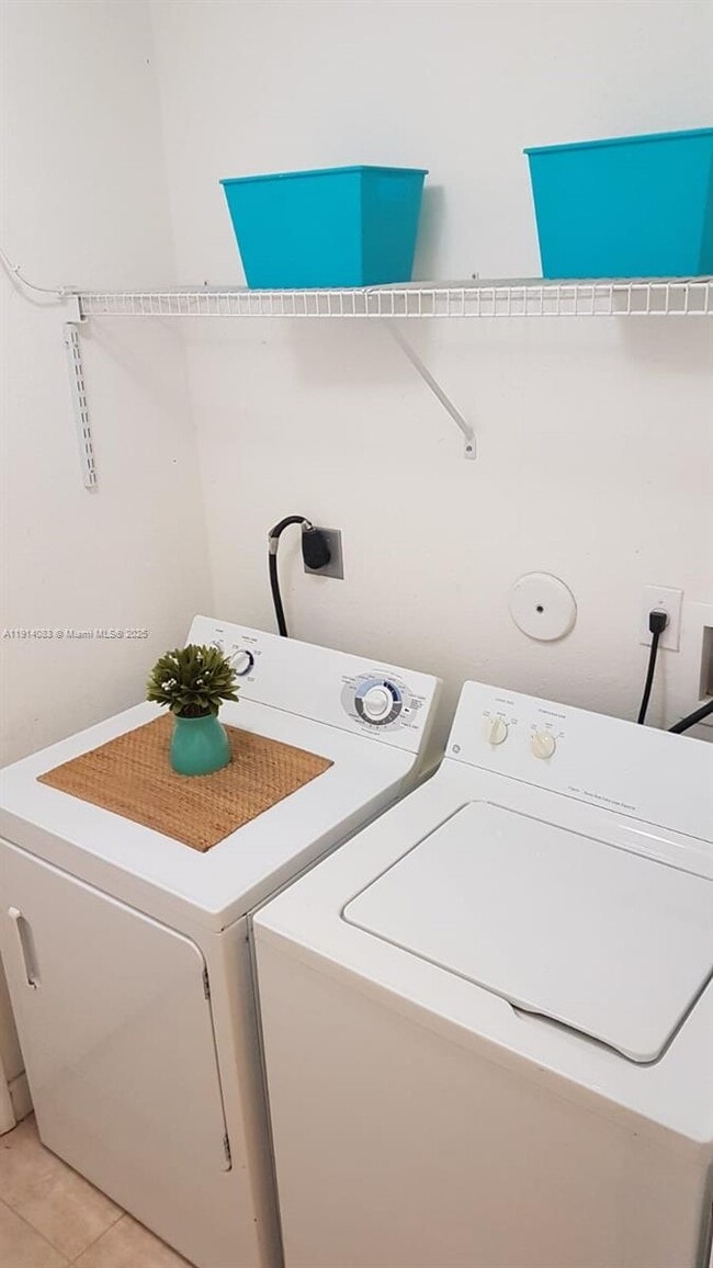 Building Photo - 11551 NW 79th Ln