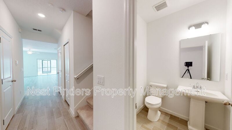 Building Photo - 444 Boracay Cir