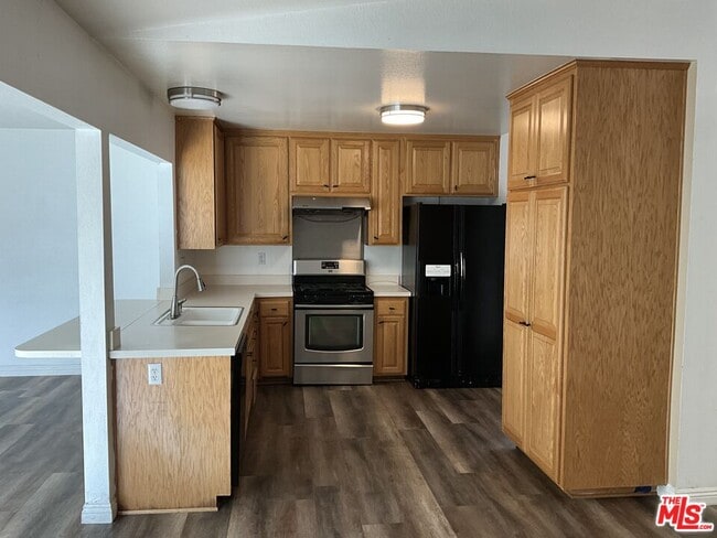 Building Photo - 9522 Telhan Dr