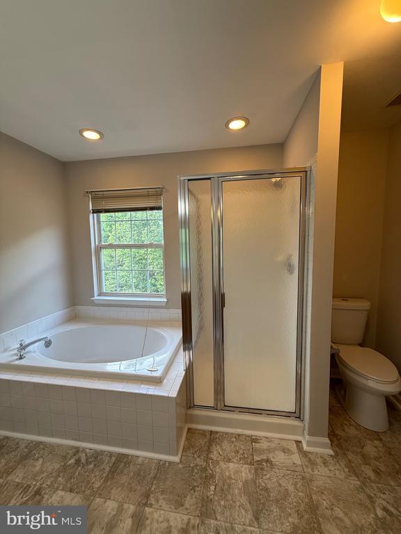 Building Photo - 4003 Fountain Bridge Ct