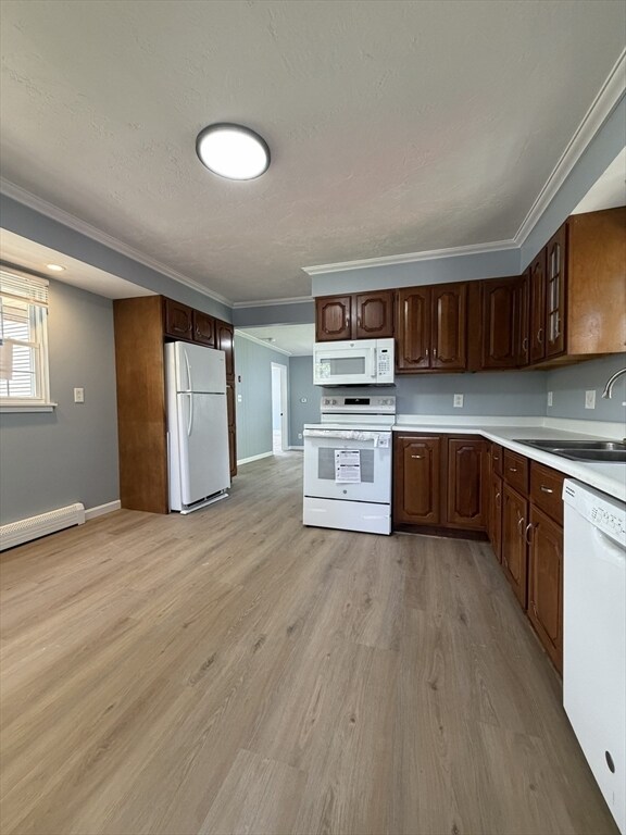 Building Photo - 326 N Main St