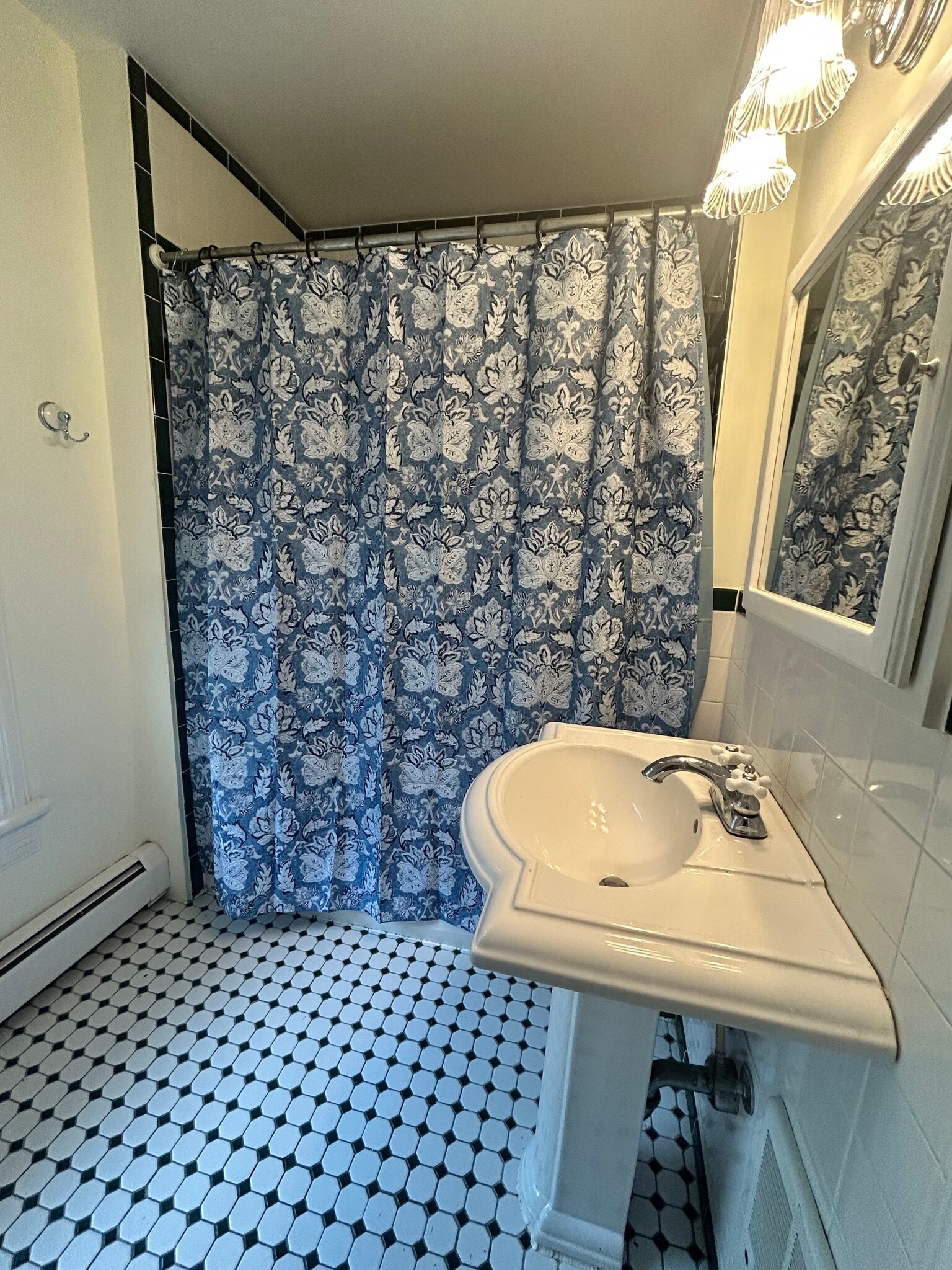 BATHROOM - 54 Hamburg Ave