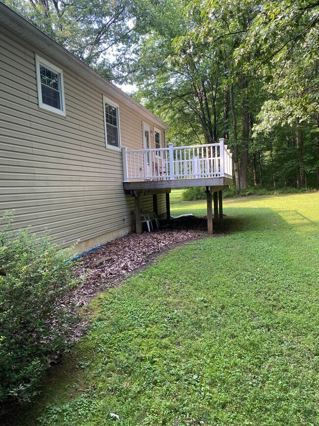 Building Photo - 2117 Parsonage Ln