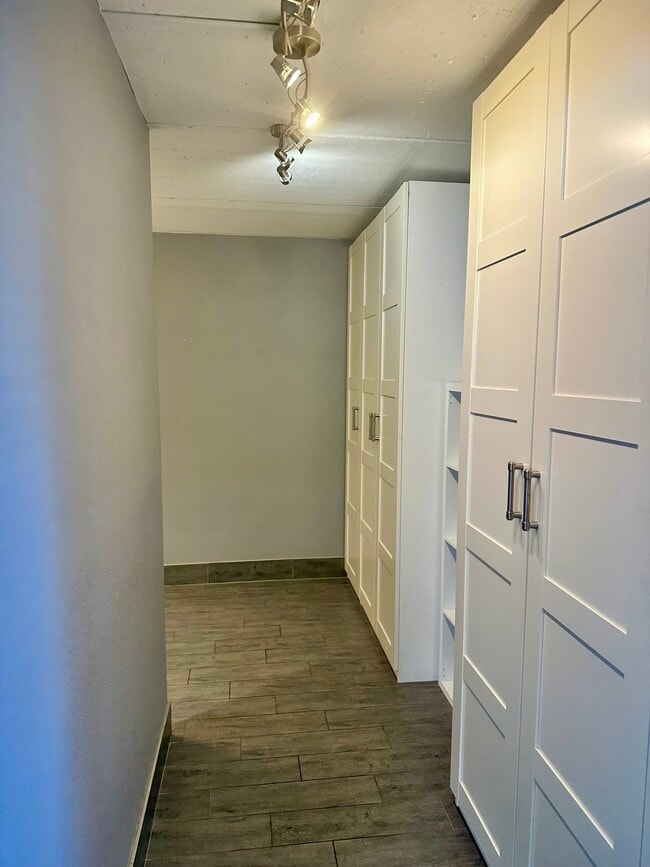 Building Photo - 3637 E Monterosa St