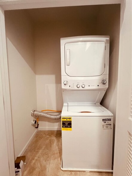 Building Photo - 121 Osborne Terrace