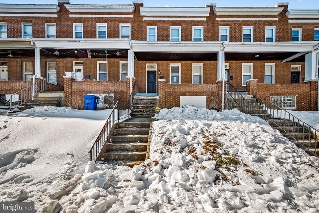 Building Photo - 4206 Ivanhoe Ave