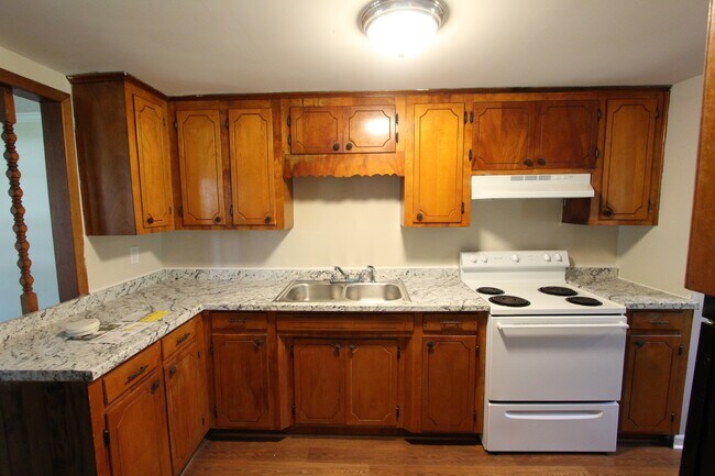 Building Photo - 3915 Foster Dr