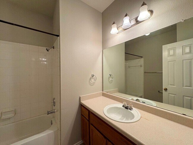 Building Photo - 1717 Constantino Cir