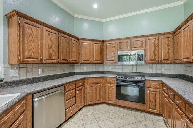 Building Photo - 15702 Outback Trail