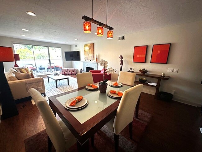 Building Photo - Fully Furnished Greenbrae Condo on Corte M...