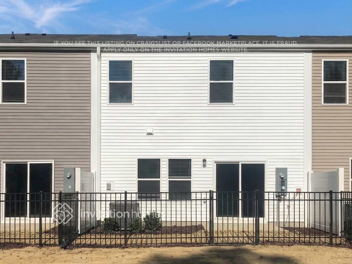 Building Photo - 7787 Harbor Moor Dr