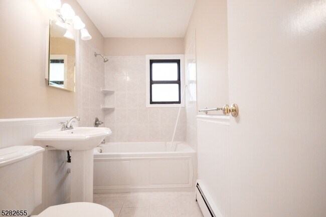 Building Photo - 1 Colonial Dr