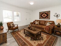 Building Photo - 1203 Rockway Dr