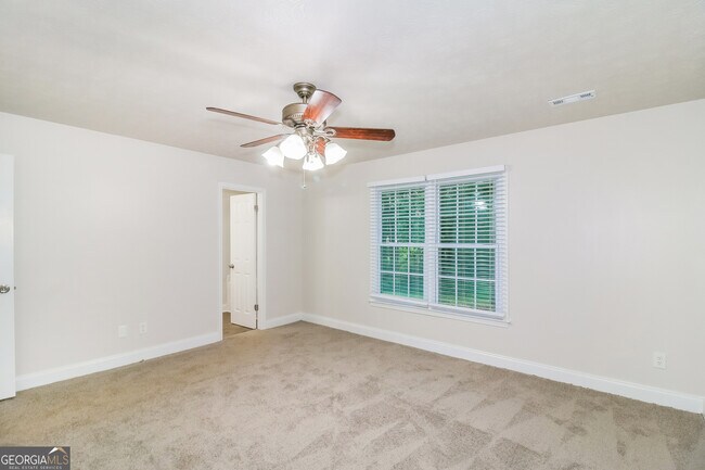 Building Photo - 420 Rosehill Dr