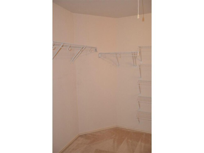 Building Photo - 1511 Legend Oaks Ln