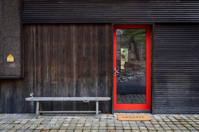 Building Photo - 94 Cherry Hill Rd