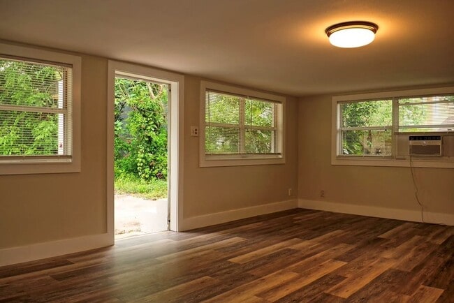 Building Photo - Updated Single Family Home