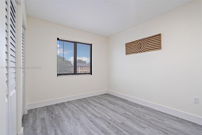 Building Photo - 742 NW 70th St