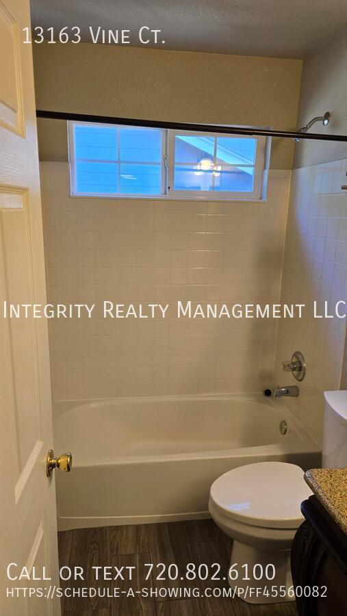 Building Photo - 13163 Vine Ct