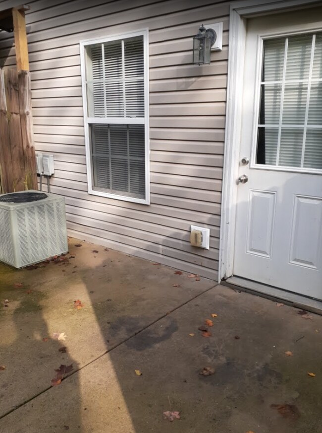 Building Photo - 784 Cherrybark Ln