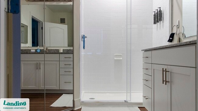 Building Photo - 901 Kelly Green Ln