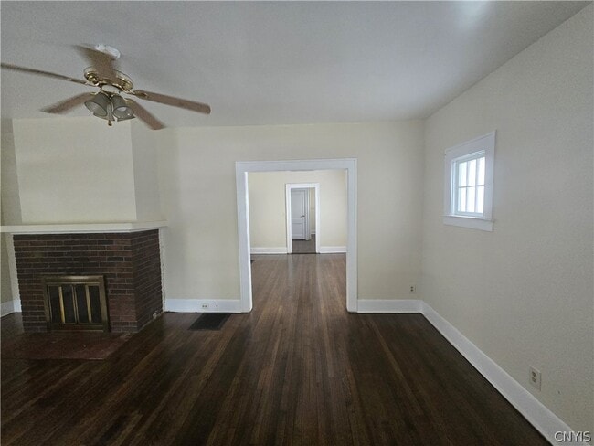 Building Photo - 306 Hillview Ave