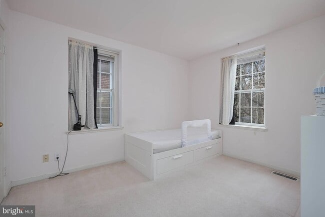 Building Photo - 3630 39th St NW