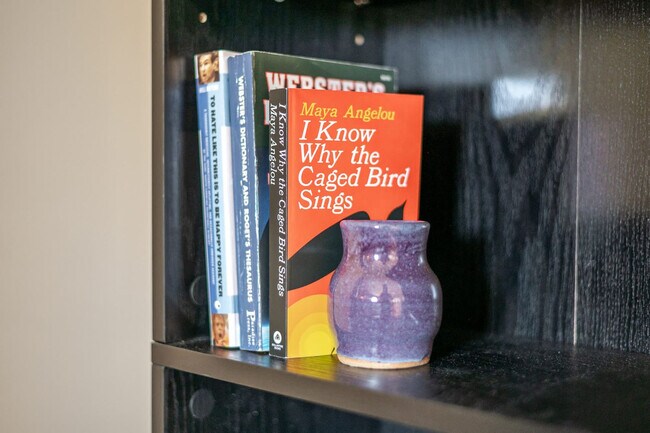 Building Photo - 500 W Rosemary St