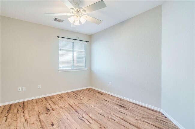 Building Photo - 175 Wetzel