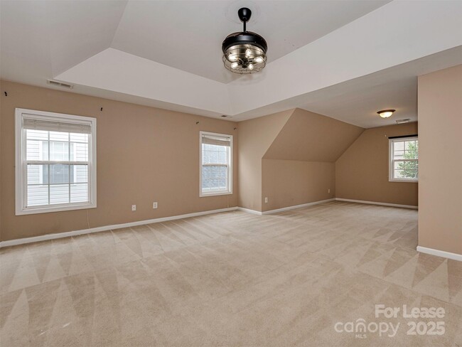 Building Photo - 5607 Fulton Ridge Dr
